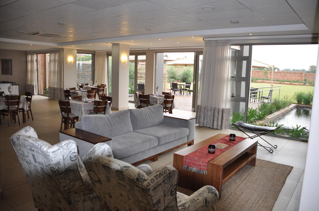 Merchant Business Class Hotel Henley on Klip Exterior photo